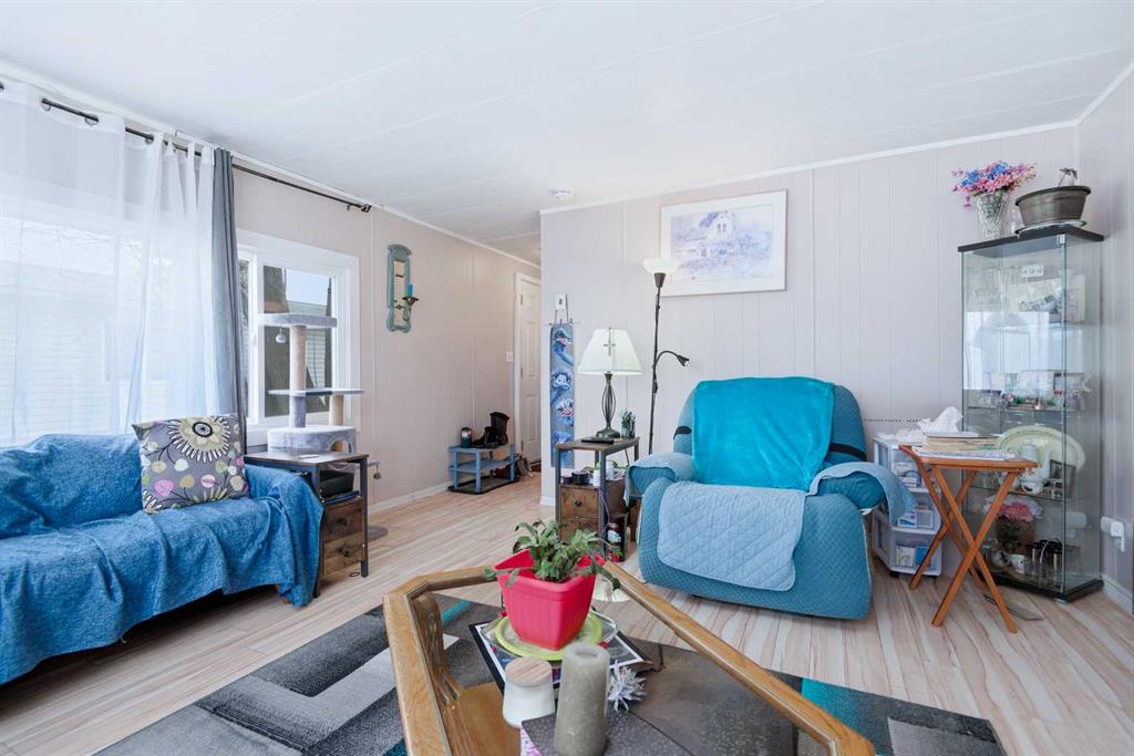 Picture for #36, 5344 76 Street 