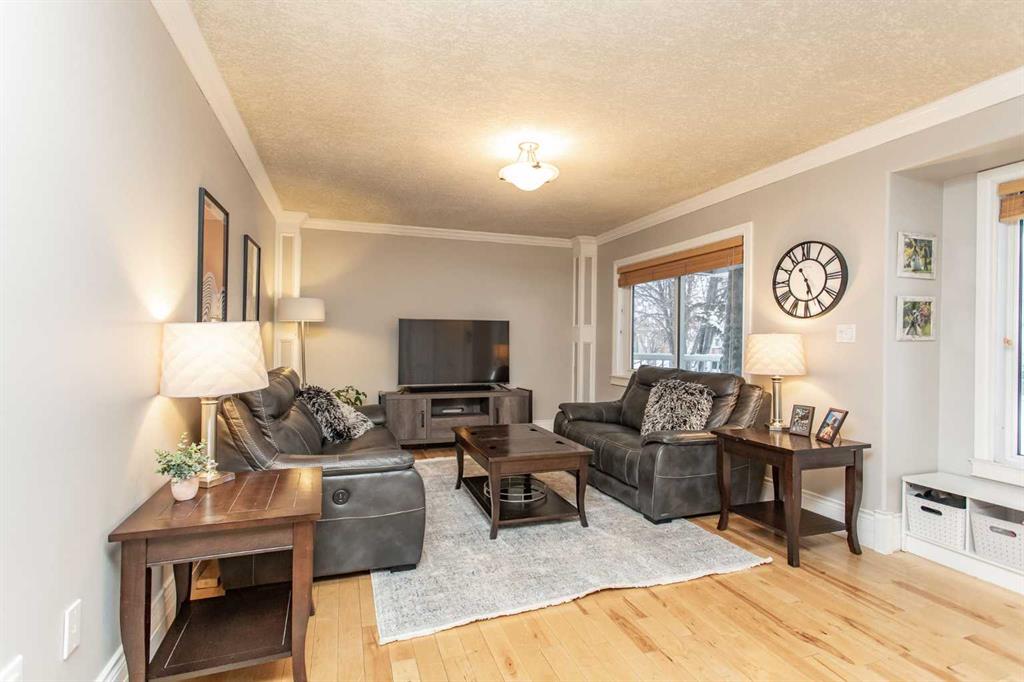 Picture for 5804 44 Avenue 