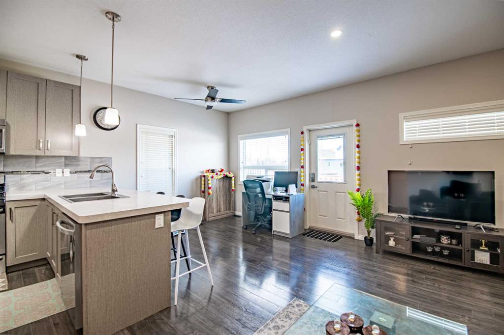 Picture for 101 Crimson Court 