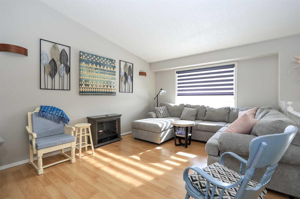 Picture for 16 Durand Crescent 