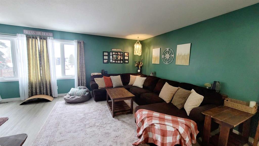 Picture for 2 Westheights Drive 