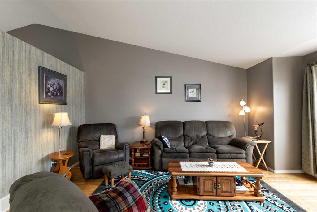 Picture for 10 Hawthorne Way 