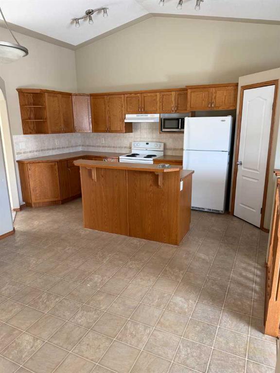 Picture for 166, 6220 Orr Drive 