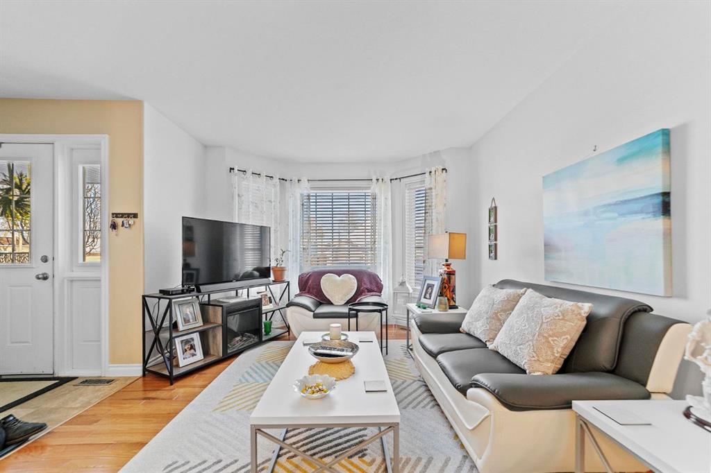 Picture for 105, 5015 56 Street 