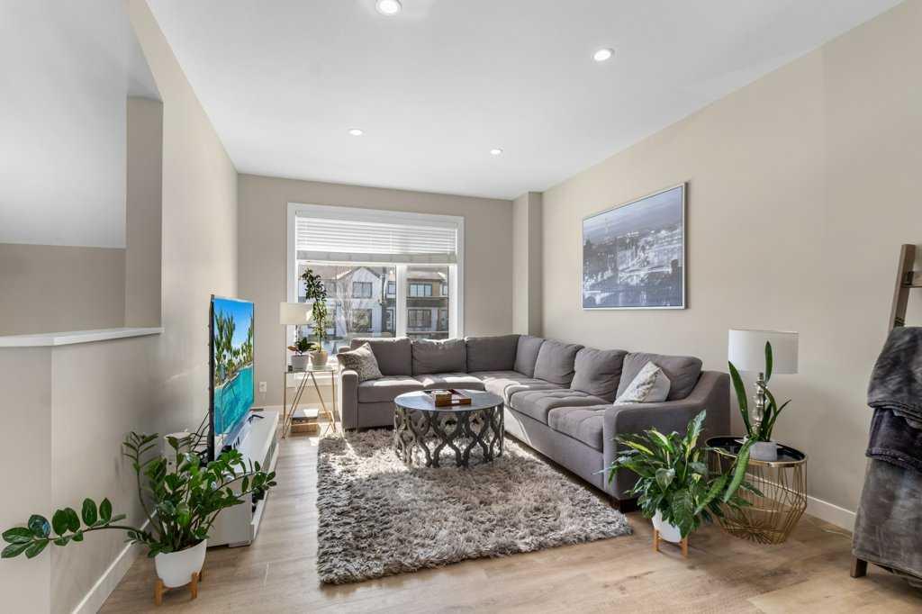 Picture for 56 Evergreen  