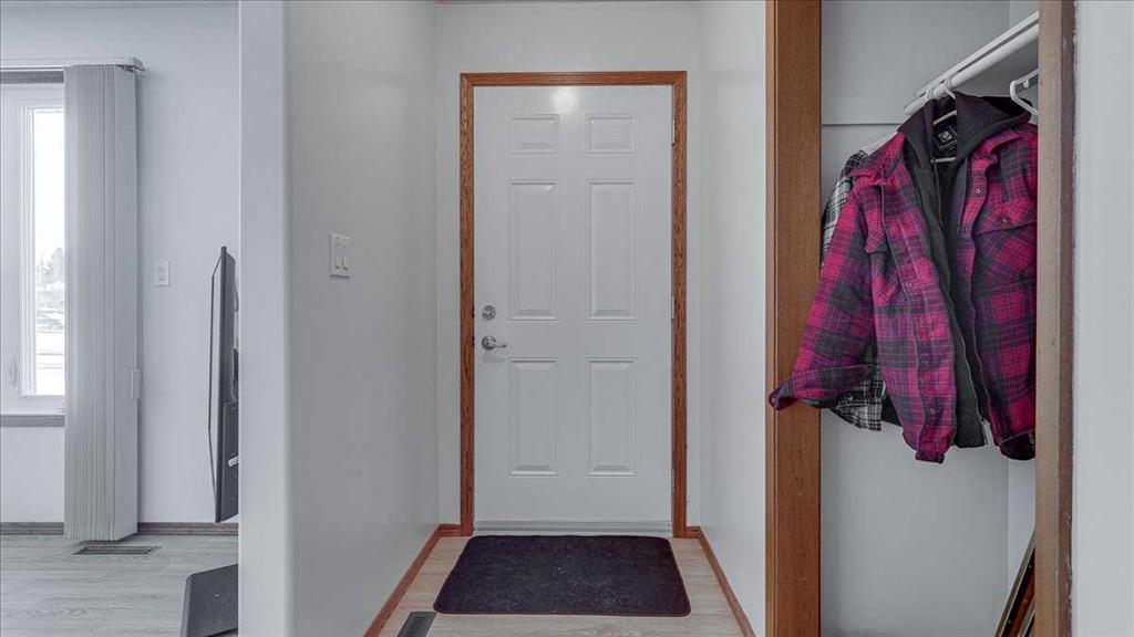 Picture for 5439 47 Avenue 