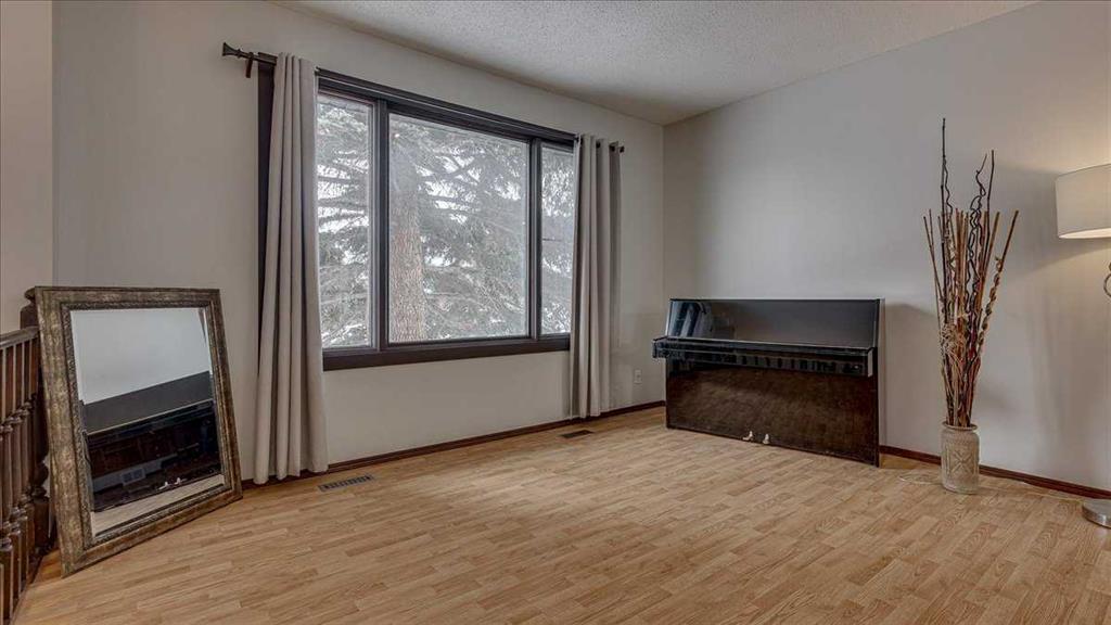 Picture for 19 Bettenson Street 