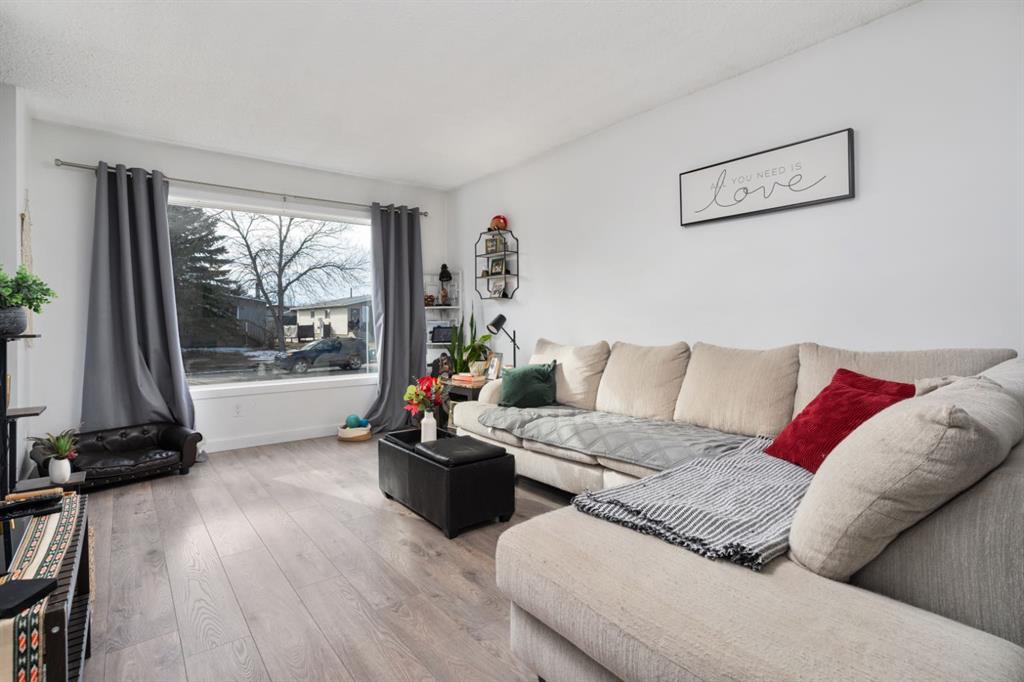 Picture for 4303A 65 Street 