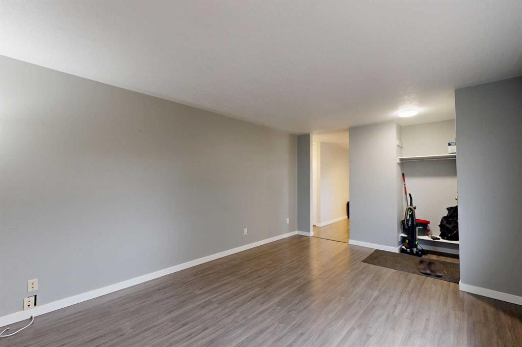 Picture for 4019 57 Street 