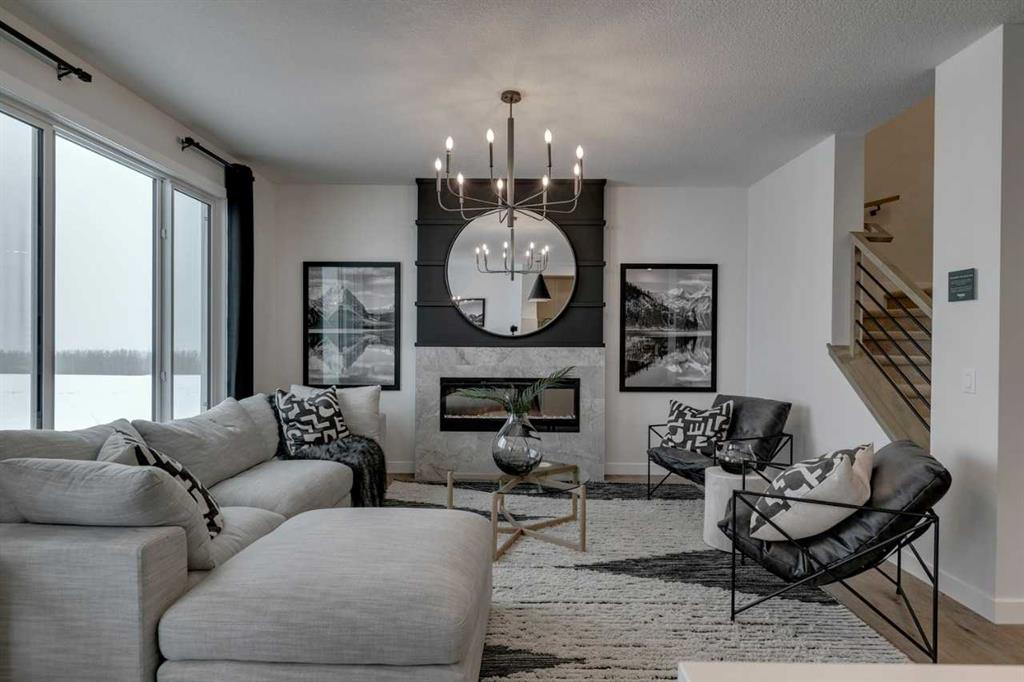 Picture for 731 Langley Terrace SE