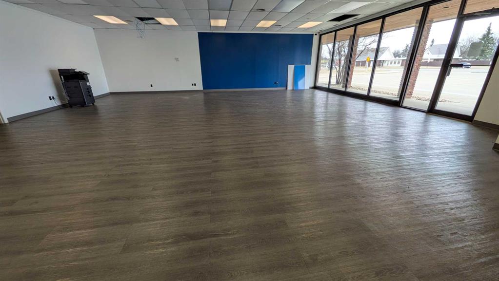 Picture for 6006 48 Avenue 