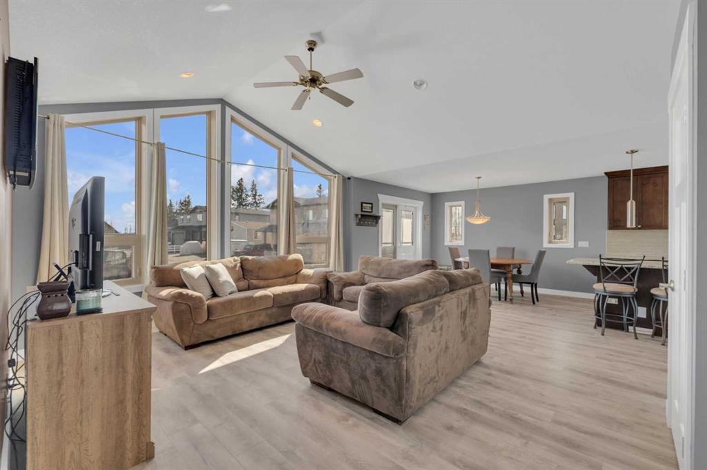 Picture for 7097, 35468 Range Road 30  