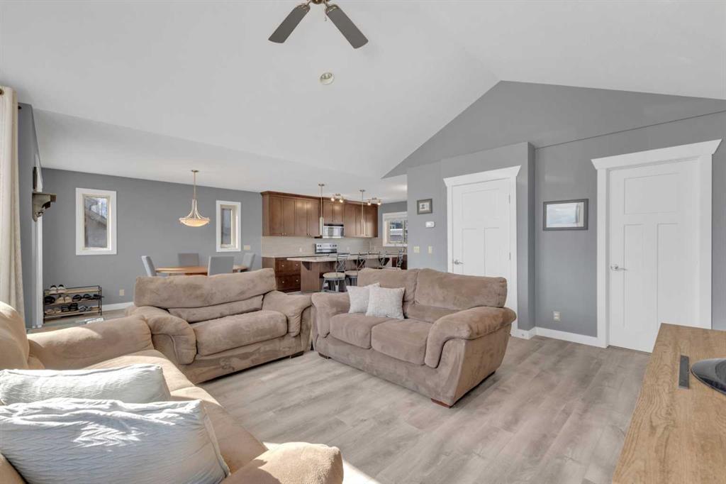 Picture for 7097, 35468 Range Road 30  