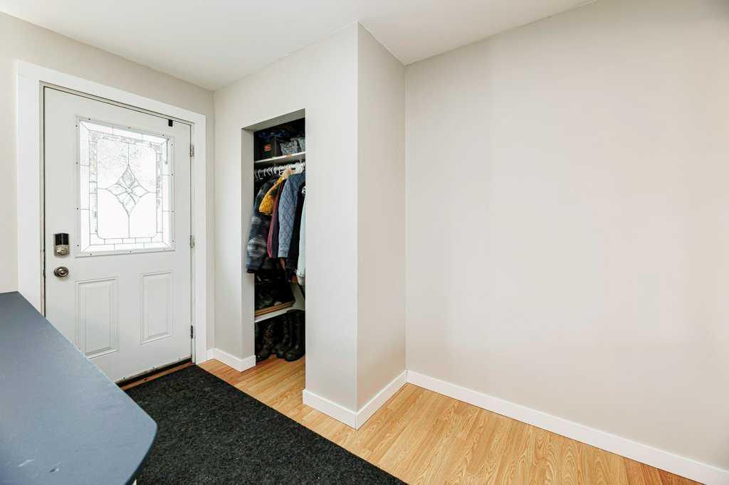 Picture for 5209 Wilson Street 
