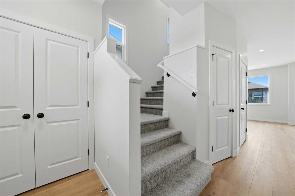 Picture for 81 Pinnacle Close 