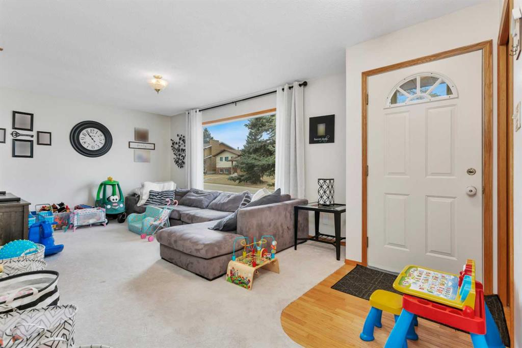 Picture for 5751 55 Street 