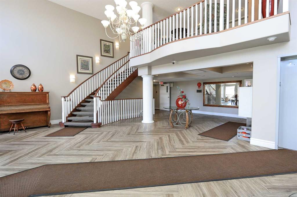 Picture for 409, 6118 53 Avenue 