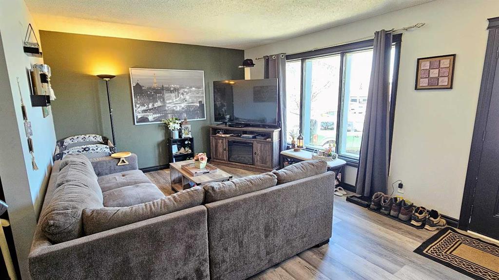 Picture for 409 400 Southridge Place 