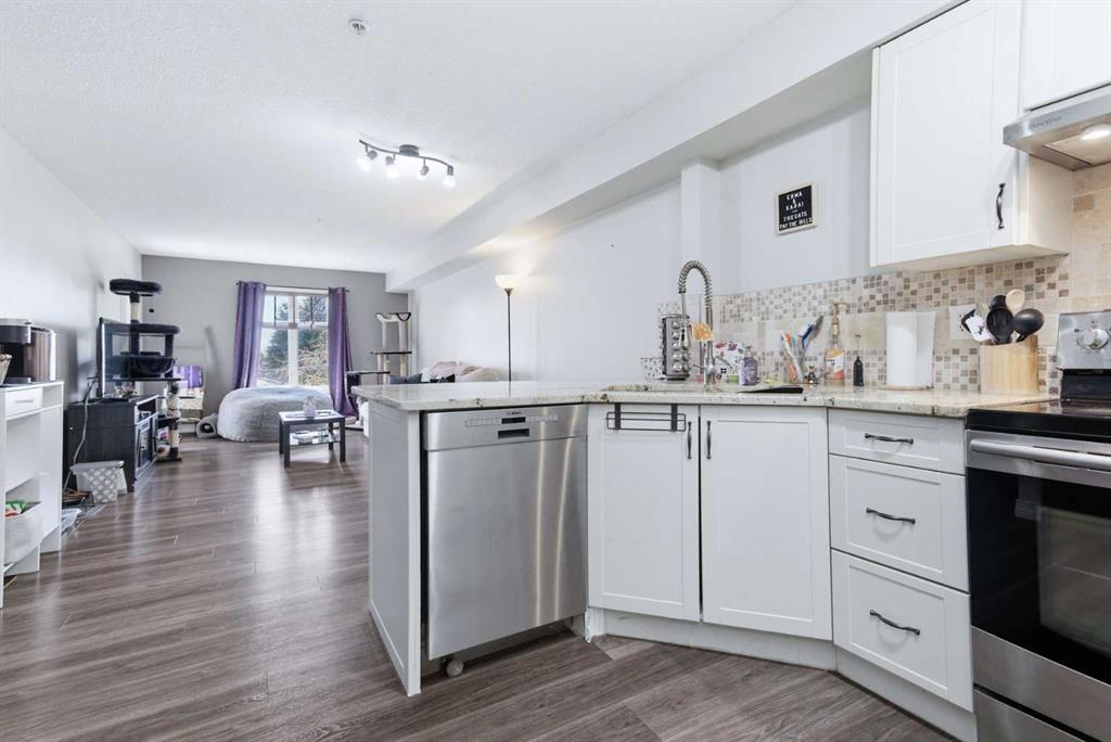 Picture for 223A, 80 Kelloway Crescent 