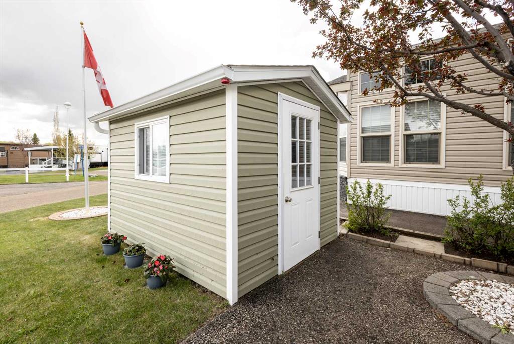Picture for 5021, 35468 Range Road 30  