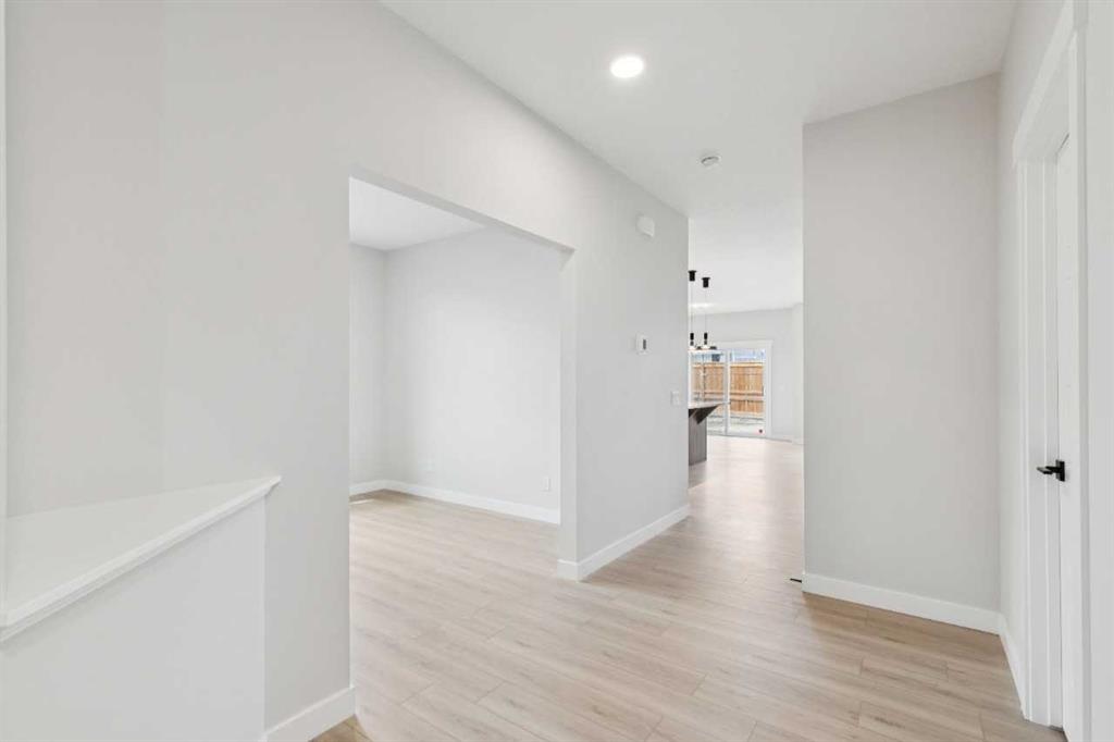 Picture for 271 Bridgeport Circle 