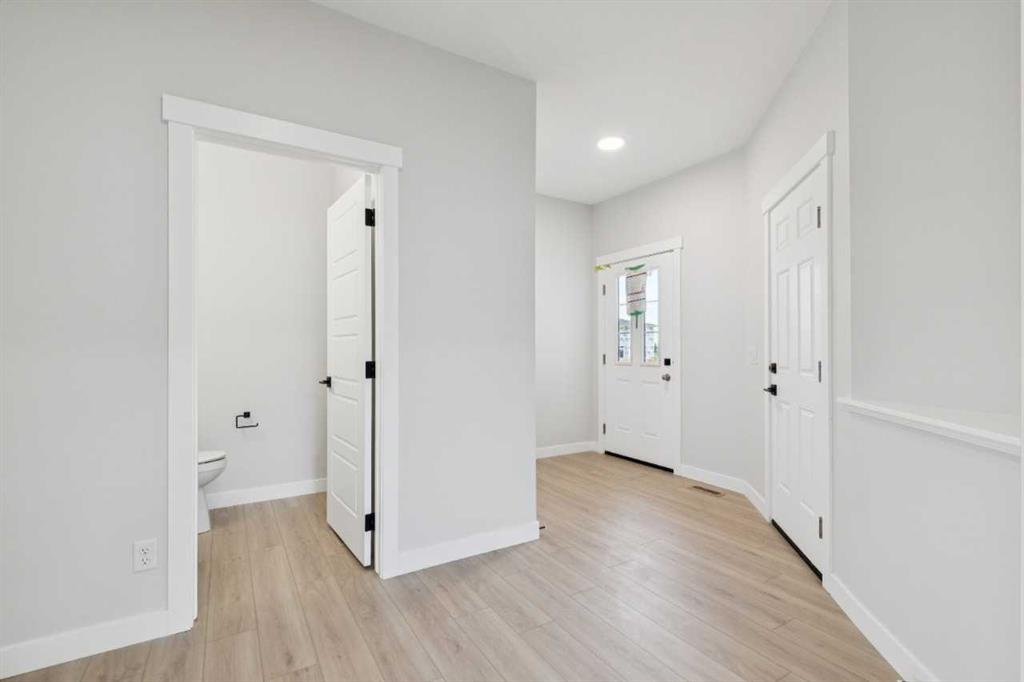 Picture for 271 Bridgeport Circle 