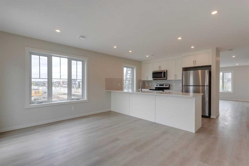 Picture for 202, 40 Livingston Parade NE
