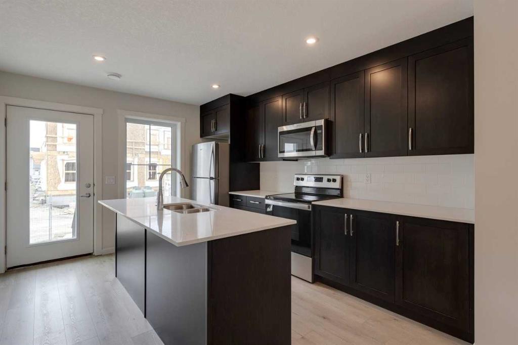 Picture for 207, 40 Livingston Parade NE
