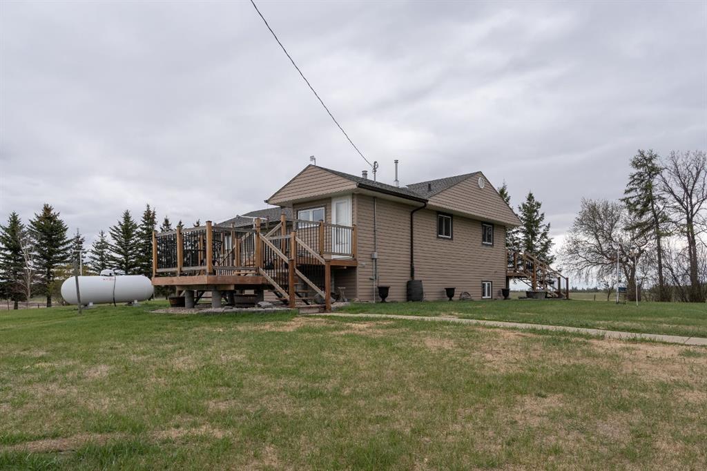 Picture for 48107 Range Road 220  