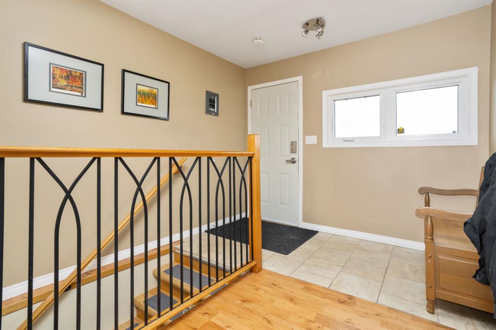 Picture for 48107 Range Road 220  