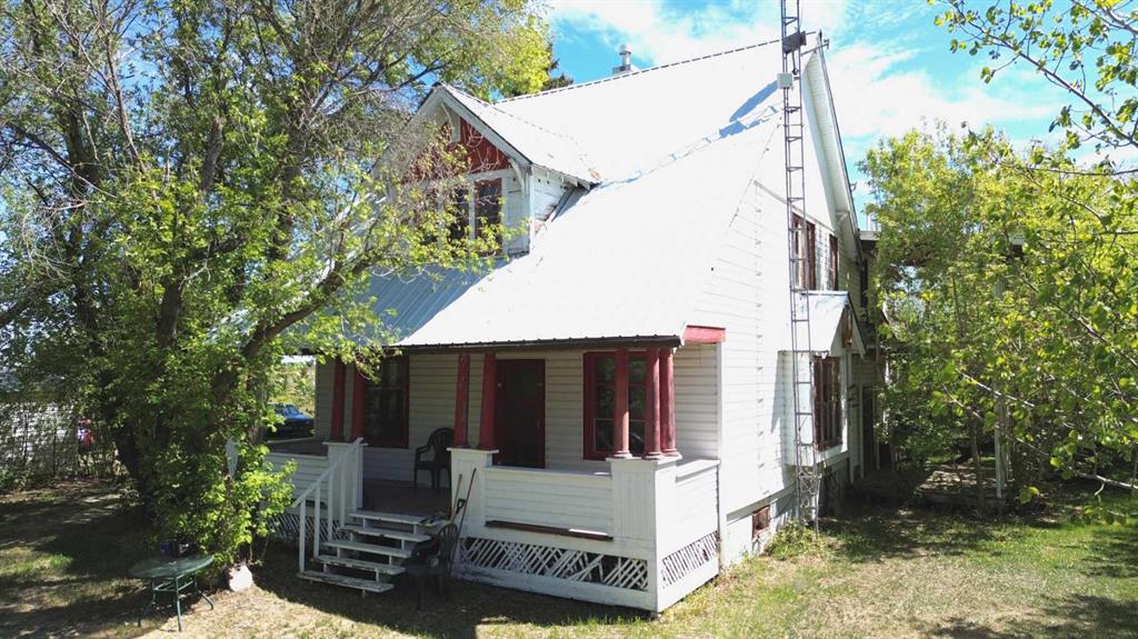 Picture for 41004 Range Road 215  