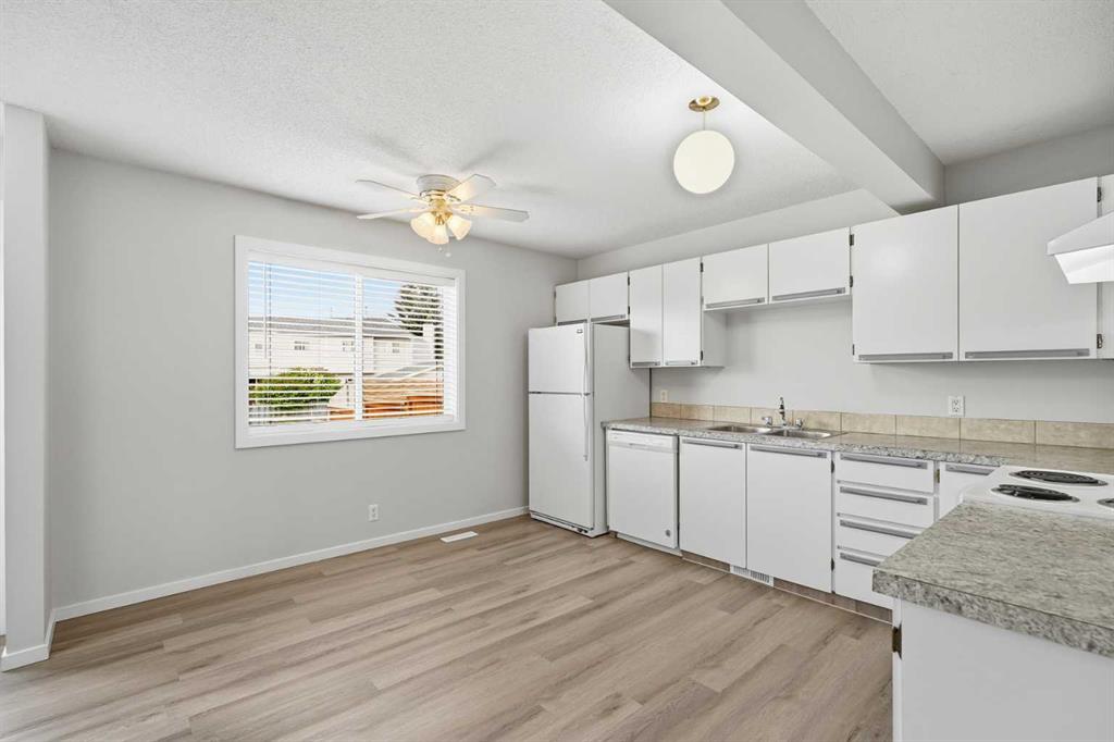 Picture for 20 Ellenwood Drive 