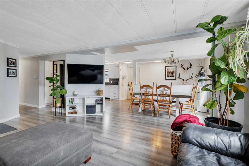 Picture for 32 Sandstone Avenue 