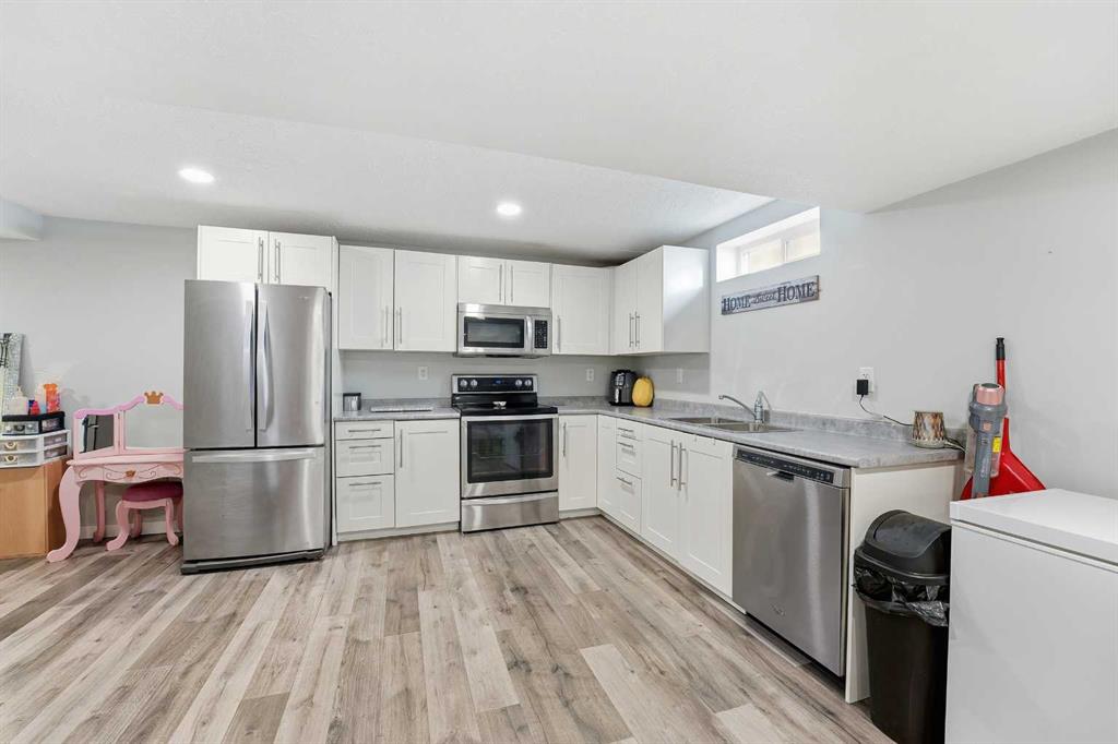 Picture for 155 Barrett Drive  https://www.cirrealty.ca/reb/cara/8/A2264638_15.jpg