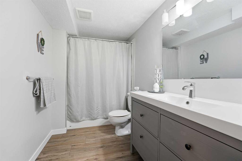 Picture for 155 Barrett Drive  https://www.cirrealty.ca/reb/cara/8/A2264638_19.jpg