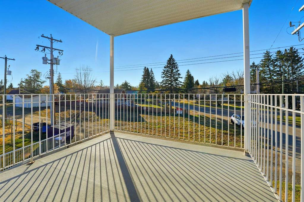 Picture for 208, 5135 Lakeshore Drive  https://www.cirrealty.ca/reb/cara/8/A2266098_16.jpg