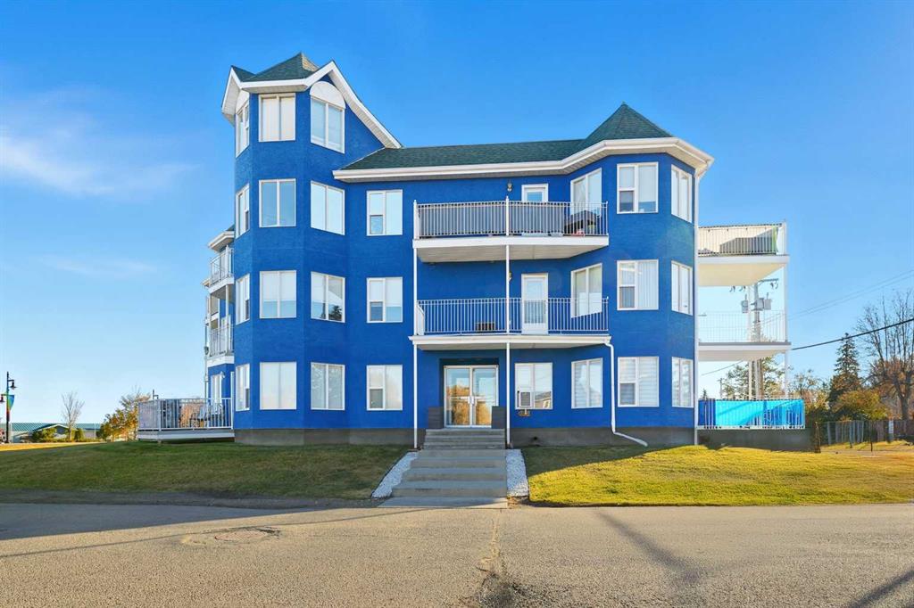 Picture for 208, 5135 Lakeshore Drive  Picture for 208, 5135 Lakeshore Drive