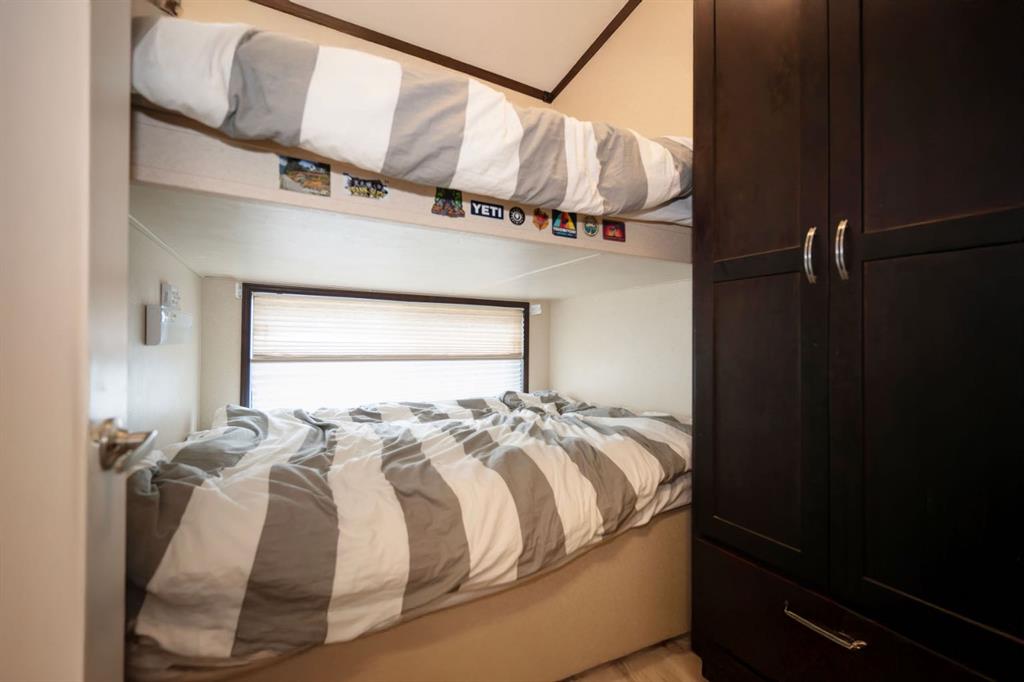 Picture for 46, 41019 Range Road 11   https://www.cirrealty.ca/reb/cara/8/A2266148_15.jpg