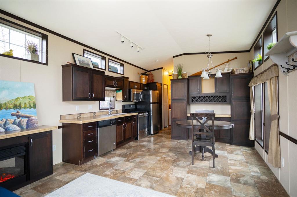 Picture for 46, 41019 Range Road 11   https://www.cirrealty.ca/reb/cara/8/A2266148_8.jpg