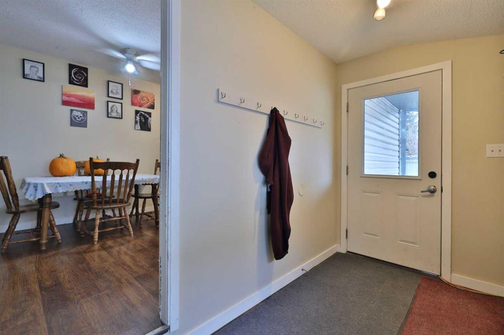 Picture for 5611 53 Avenue  https://www.cirrealty.ca/reb/cara/8/A2266378_24.jpg