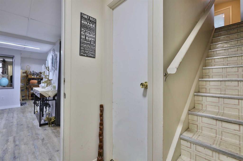 Picture for 5611 53 Avenue  https://www.cirrealty.ca/reb/cara/8/A2266378_26.jpg