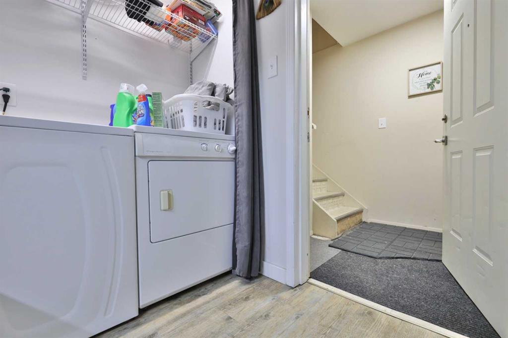 Picture for 5611 53 Avenue  https://www.cirrealty.ca/reb/cara/8/A2266378_27.jpg
