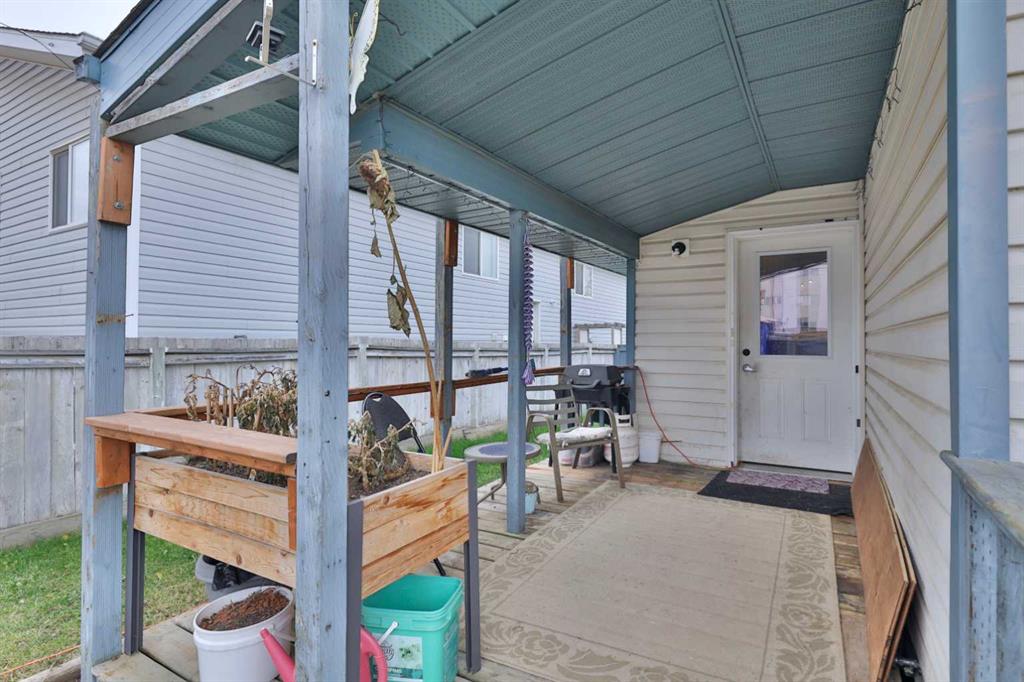 Picture for 5611 53 Avenue  https://www.cirrealty.ca/reb/cara/8/A2266378_46.jpg