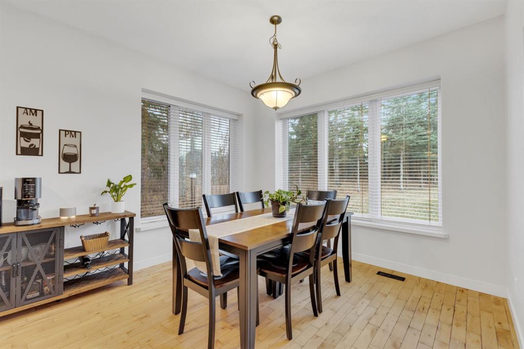 Picture for 15 Creek Road  https://www.cirrealty.ca/reb/cara/8/A2266778_12.jpg