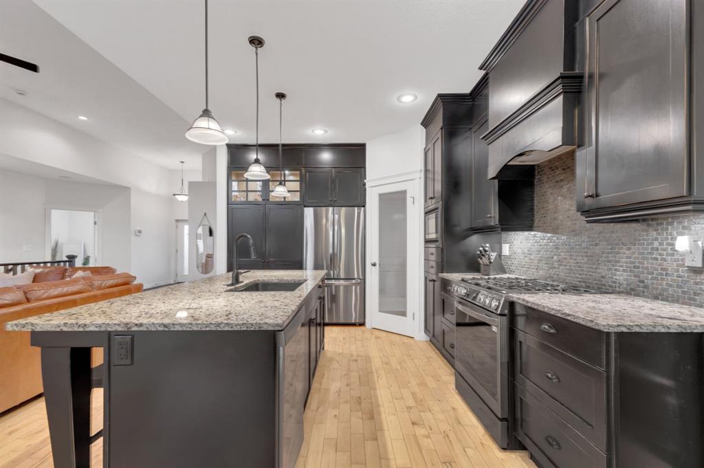 Picture for 15 Creek Road  https://www.cirrealty.ca/reb/cara/8/A2266778_14.jpg