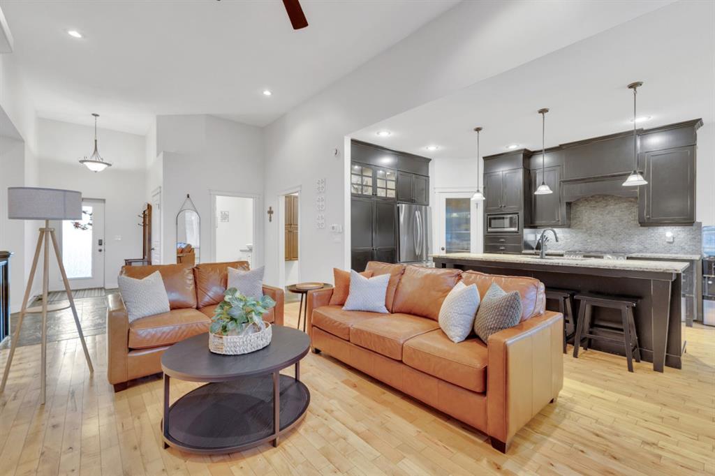 Picture for 15 Creek Road  https://www.cirrealty.ca/reb/cara/8/A2266778_19.jpg