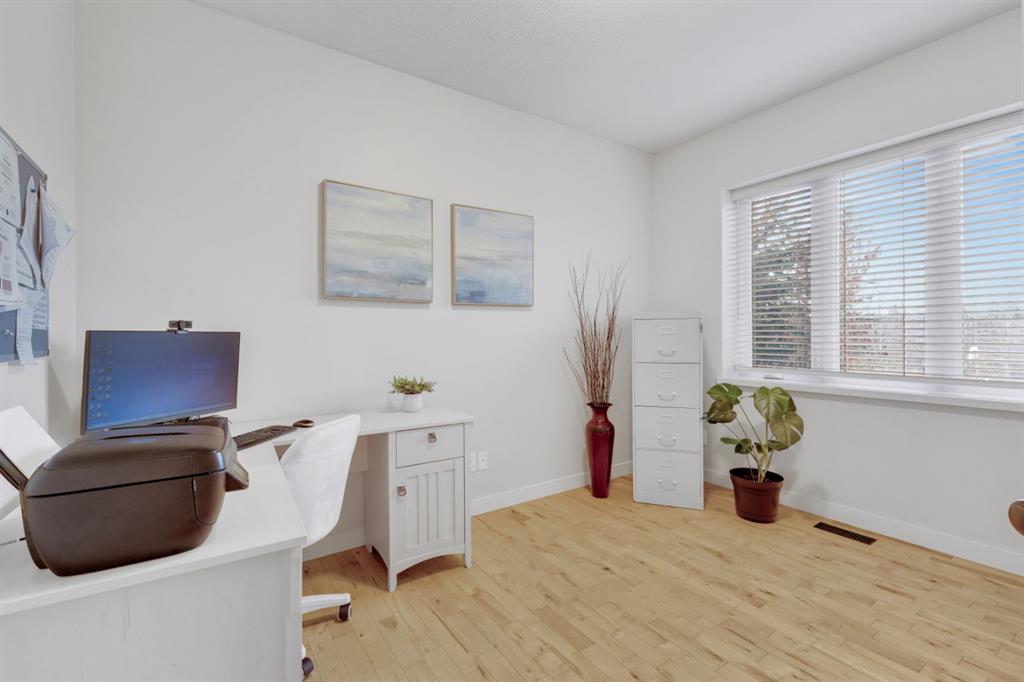 Picture for 15 Creek Road  https://www.cirrealty.ca/reb/cara/8/A2266778_23.jpg