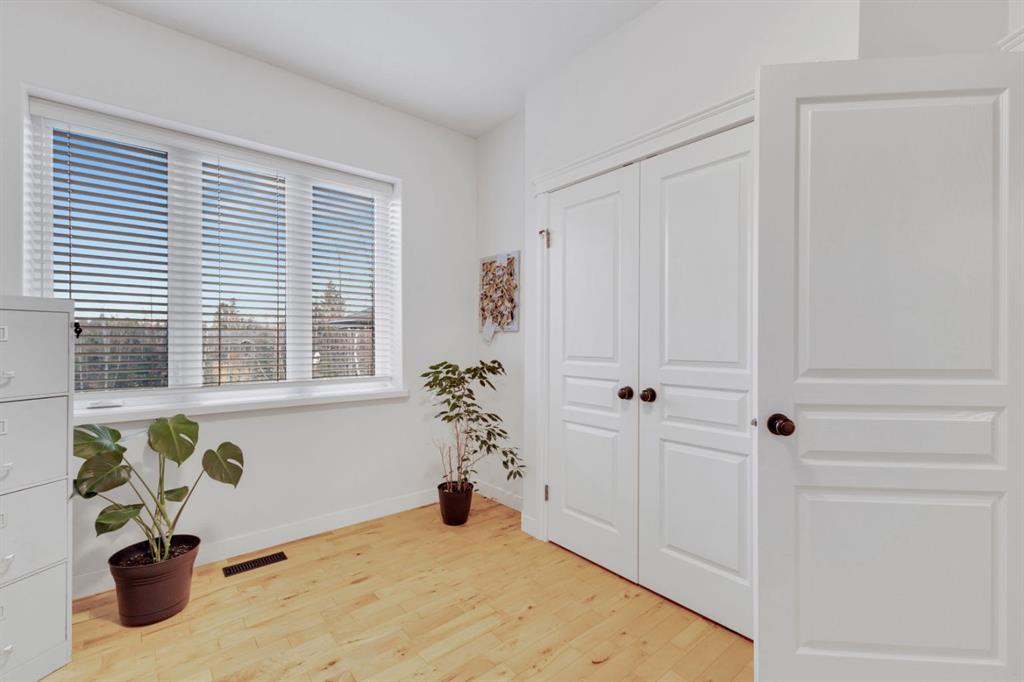 Picture for 15 Creek Road  https://www.cirrealty.ca/reb/cara/8/A2266778_24.jpg