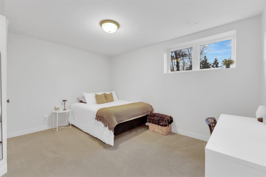 Picture for 15 Creek Road  https://www.cirrealty.ca/reb/cara/8/A2266778_33.jpg
