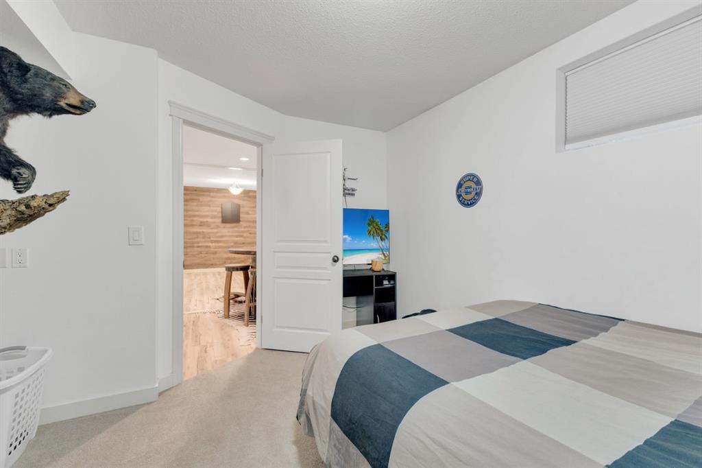 Picture for 15 Creek Road  https://www.cirrealty.ca/reb/cara/8/A2266778_36.jpg